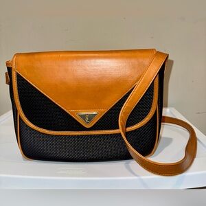 YSL Vintage Crossbody Bag! ❤️‍🔥❤️‍🔥❤️‍🔥